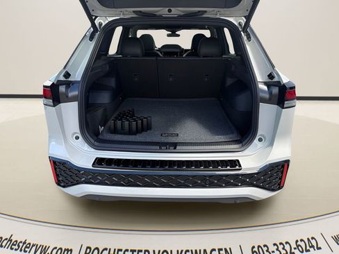 Used 2026 Volkswagen Tiguan SE R-Line AWD/4WD image 27