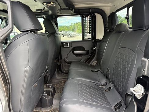 Used 2020 Jeep Gladiator Sport w/ Quick Order Package 24S AWD/4WD image 7