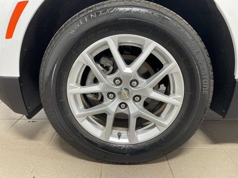 Used 2024 Chevrolet Equinox LT AWD/4WD image 7