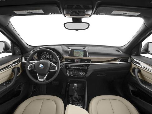 Used 2017 BMW X1 sDrive28i FWD image 8