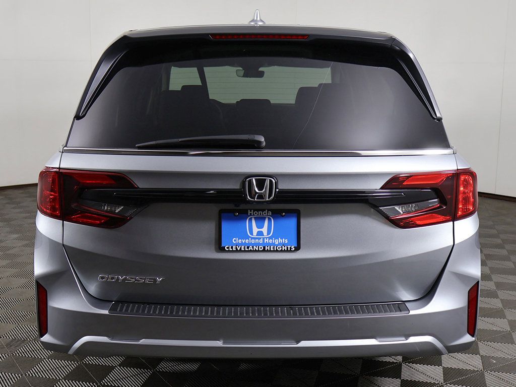Certified 2026 Honda Odyssey EX-L image 13