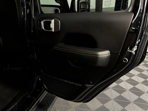 Certified 2024 Jeep Wrangler Sahara image 23