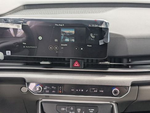 New 2026 Kia Carnival EX FWD image 18