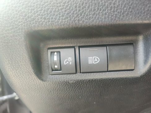 Used 2022 Toyota RAV4 XLE image 19