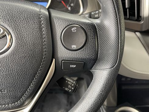 Used 2013 Toyota RAV4 LE AWD/4WD image 19