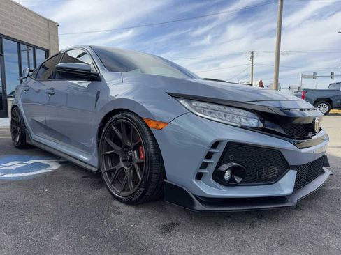 Used 2019 Honda Civic Type R image 3