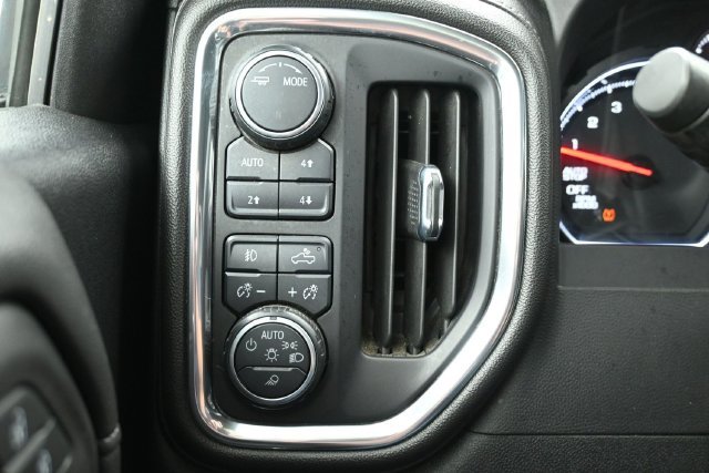 Used 2020 Chevrolet Silverado 1500 LTZ AWD/4WD image 24