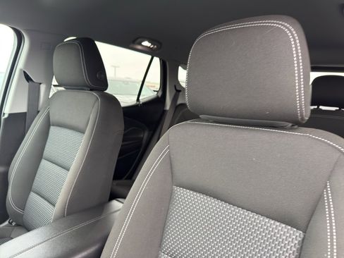 Used 2023 GMC Terrain SLE w/ Driver Convenience Package image 28