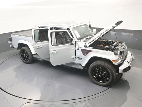 Used 2022 Jeep Gladiator Overland image 74