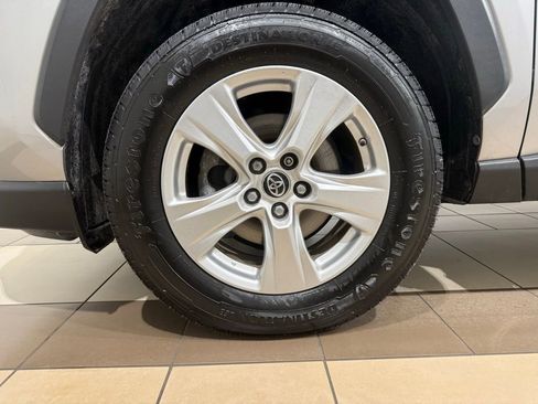 Certified 2019 Toyota RAV4 XLE image 9