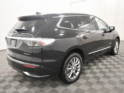 Used 2023 Buick Enclave Avenir image 8