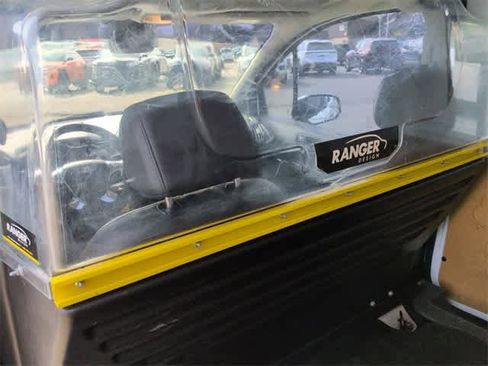 Used 2021 Ford Transit Connect XL image 18