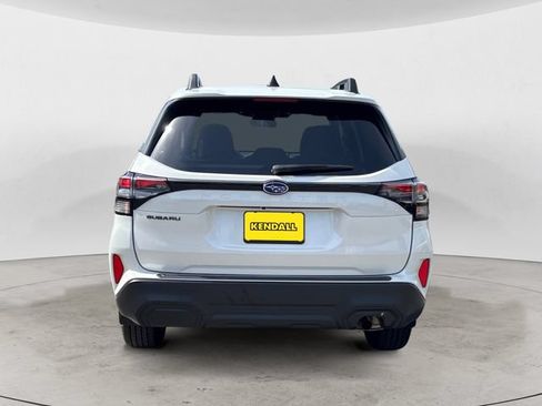 Certified 2025 Subaru Forester Premium AWD/4WD image 4