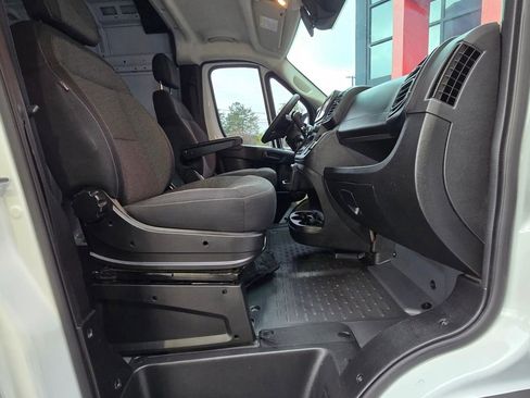 Used 2023 RAM ProMaster 2500 image 25