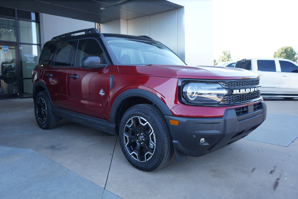 New 2026 Ford Bronco Sport Outer Banks w/ Outer Banks Tech Package+ AWD/4WD image 3