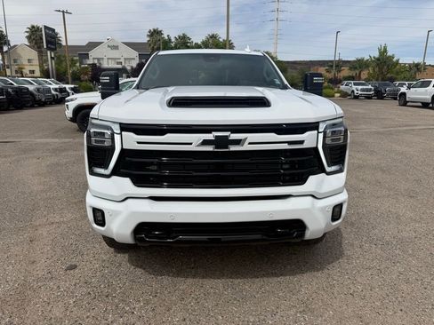 Used 2024 Chevrolet Silverado 2500 LTZ w/ LTZ Plus Package image 2