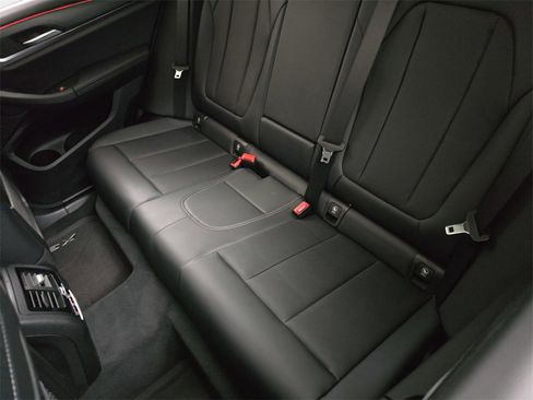 Used 2023 BMW X3 xDrive30i w/ M Sport Package image 17