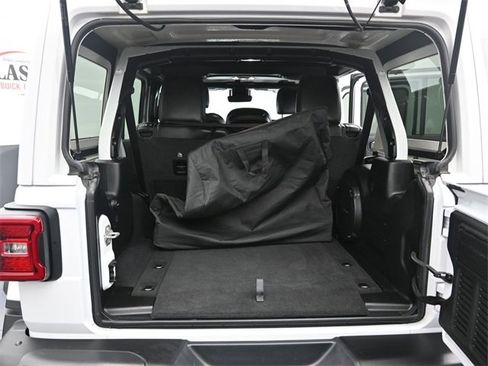 Used 2023 Jeep Wrangler Unlimited Rubicon 392 w/ Xtreme Recon 35" Tire Package image 12