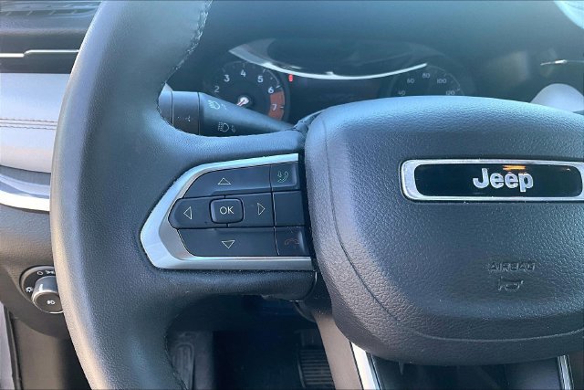 Used 2024 Jeep Compass Limited AWD/4WD image 11