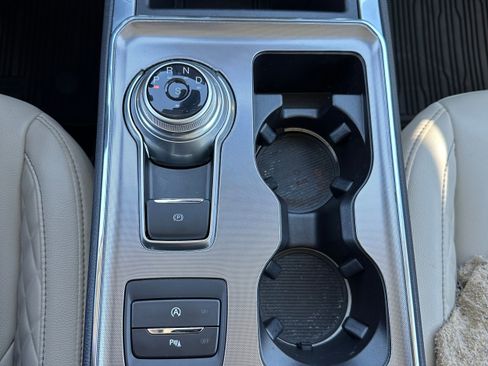 Used 2024 Ford Edge Titanium w/ Equipment Group 301A image 22