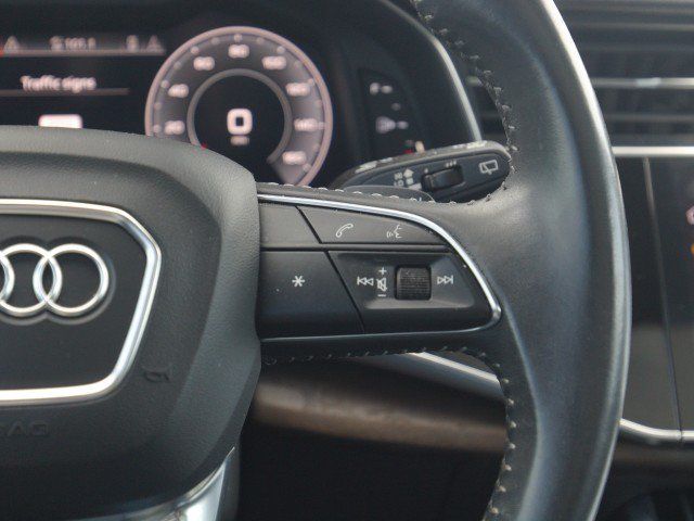 Used 2021 Audi Q8 Premium AWD/4WD image 22