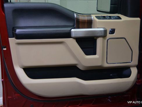 Used 2015 Ford F150 Lariat w/ Equipment Group 502A Luxury image 7