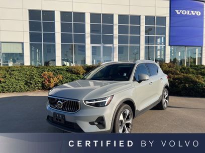 Used 2025 Volvo XC40 B5 Plus