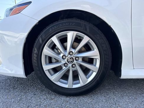 Used 2023 Toyota Camry LE FWD image 5