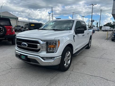 Used 2021 Ford F150 XLT w/ Equipment Group 302A High RWD image 3