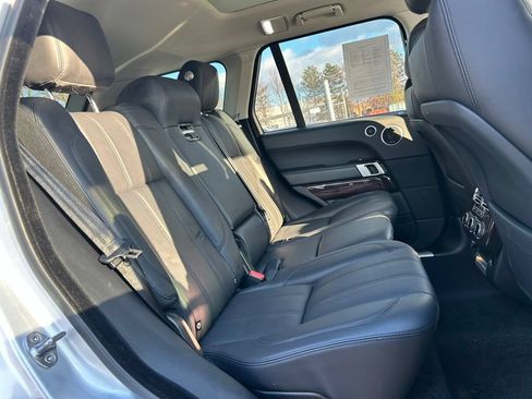Used 2017 Land Rover Range Rover HSE AWD/4WD image 13