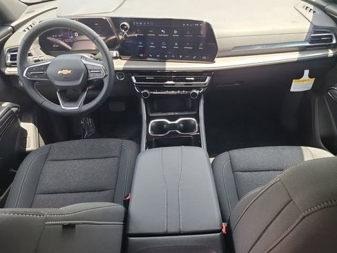 New 2026 Chevrolet Traverse LT FWD image 14