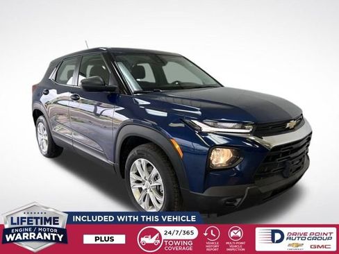 Used 2022 Chevrolet TrailBlazer LS FWD image 1