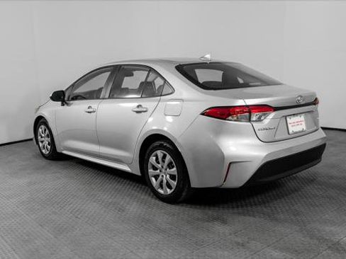 Used 2023 Toyota Corolla LE FWD image 6