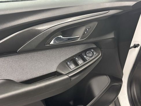 Used 2023 Chevrolet TrailBlazer LT image 11