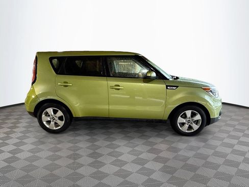 Used 2017 Kia Soul FWD image 8