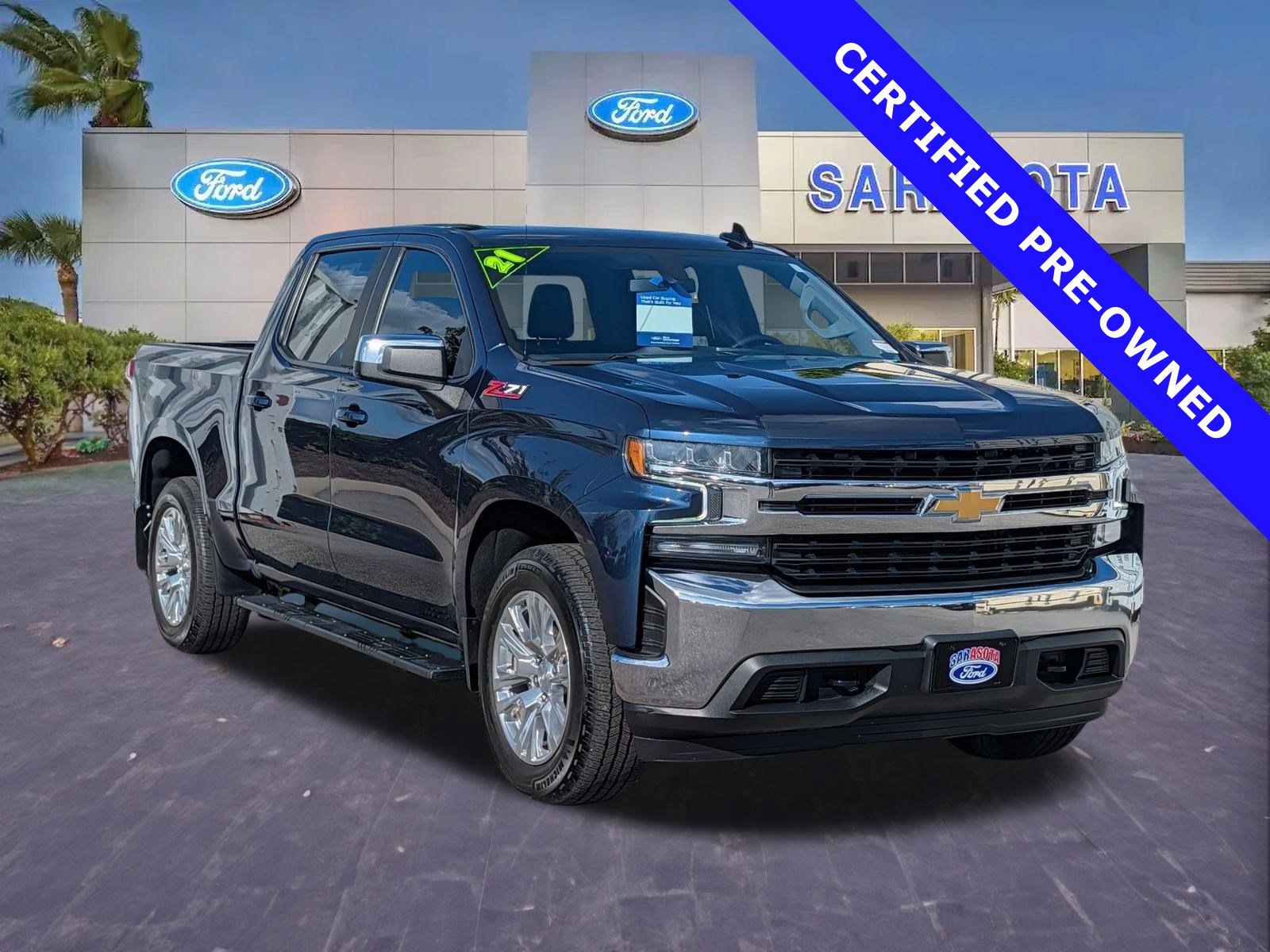 Used 2021 Chevrolet Silverado 1500 LT AWD/4WD image 1