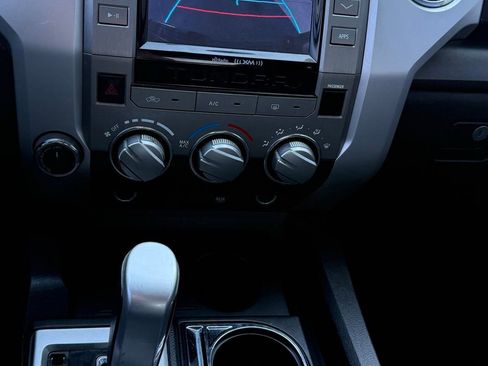 Used 2014 Toyota Tundra SR5 w/ SR5 Upgrade Package image 38