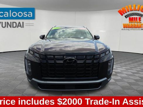 Used 2024 Hyundai Palisade Limited AWD/4WD image 2