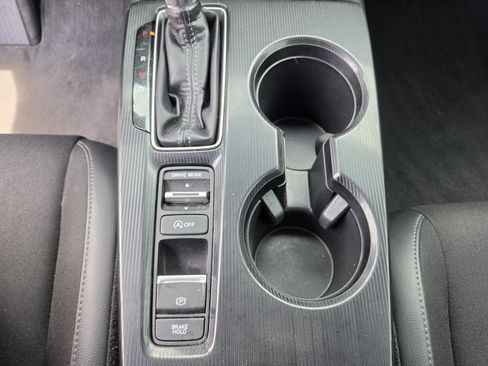 Used 2024 Honda Civic Sport image 13