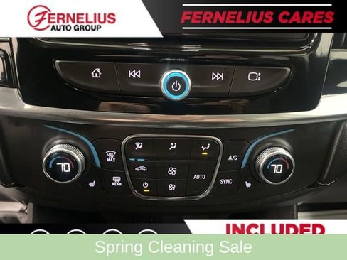Used 2021 Chevrolet Traverse LT FWD image 46