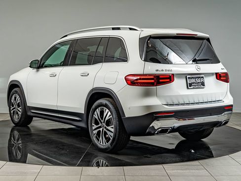 Certified 2026 Mercedes-Benz GLB 250 4MATIC image 7
