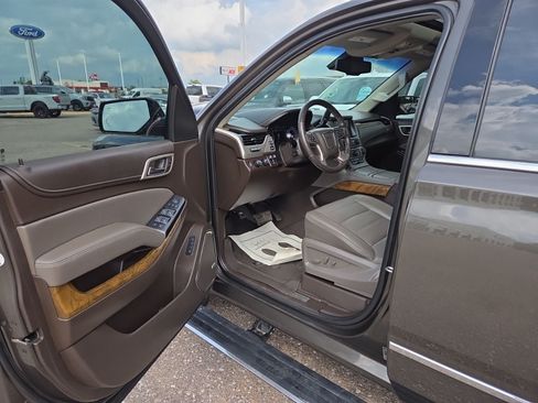 Used 2019 GMC Yukon XL Denali w/ Denali Ultimate Package AWD/4WD image 18