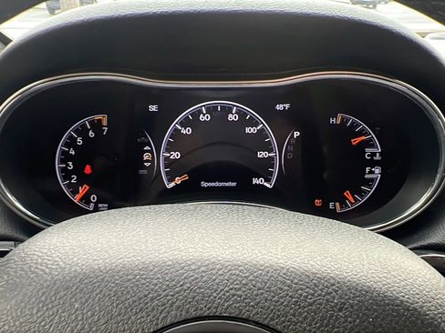 Used 2018 Jeep Grand Cherokee Laredo image 10