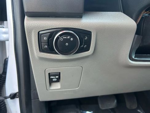 Used 2018 Ford F150 XLT w/ FX4 Off-Road Package image 15