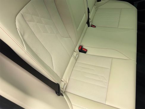 Used 2025 BMW X3 xDrive30i image 52