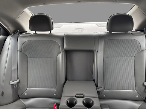 Used 2015 Chevrolet Malibu LT image 17