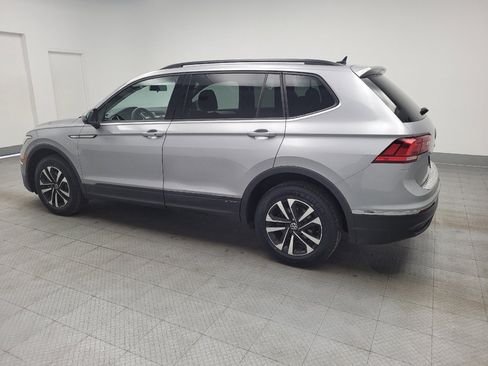 Used 2022 Volkswagen Tiguan S FWD image 3
