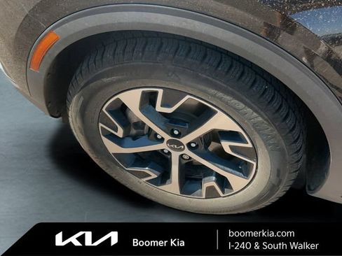 Certified 2024 Kia Sportage EX FWD image 9