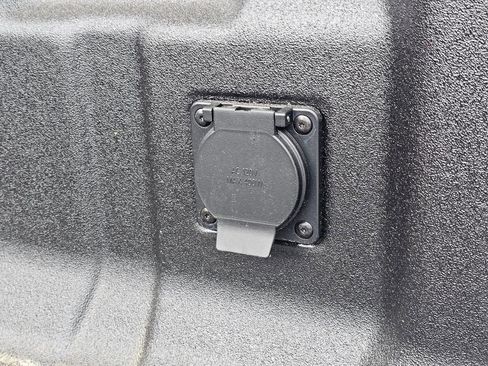 New 2026 GMC Canyon Denali w/ LPO, Black Badging Package image 14