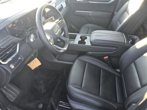 Used 2026 GMC Acadia Elevation AWD/4WD image 2